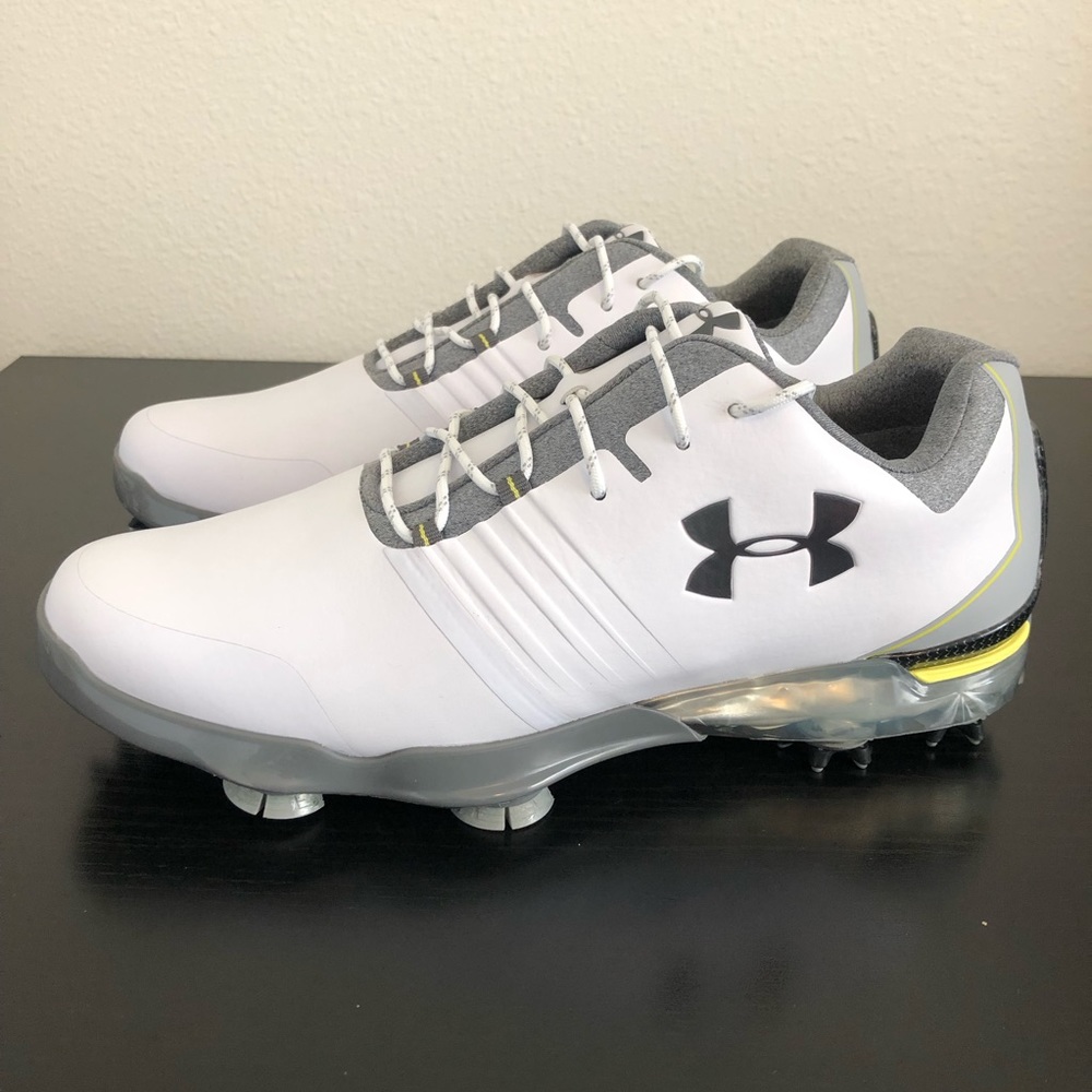 New Under Armour match play golf Men’s Sz 7.5
